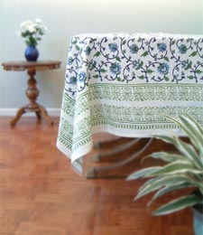 floral-tablecloth-moonlittaj