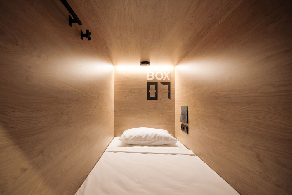 boutique-capsule-hotel-daa7