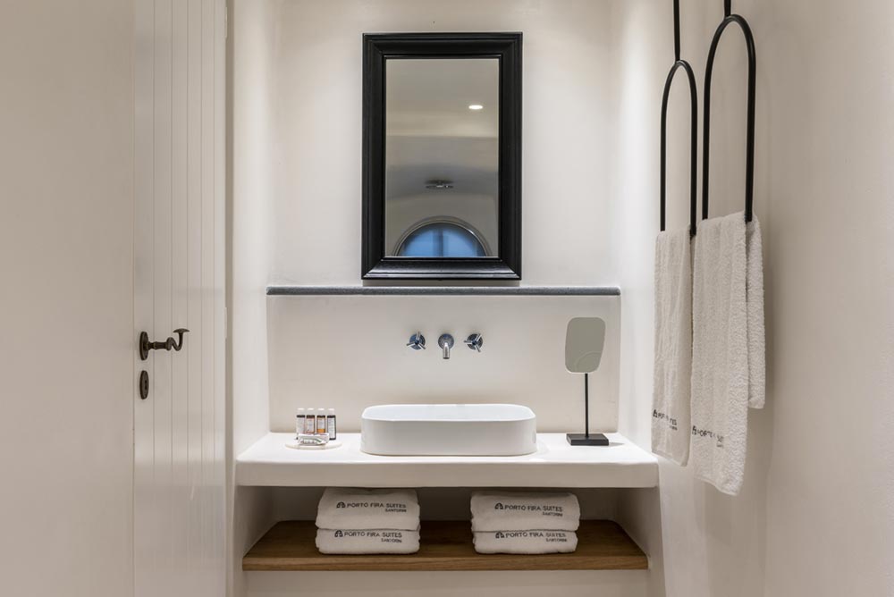 boutique hotel bathroom greece - Porto Fira Suites