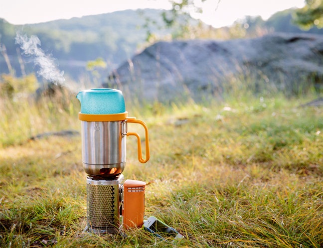 camping kettle pot1 - Kettle Pot: Camping made easy with this super light 2 in 1 device