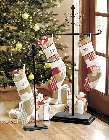 christmas-stocking-holders