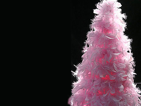 christmas tree pink 2 - A feather Christmas tree: Holidays glamour