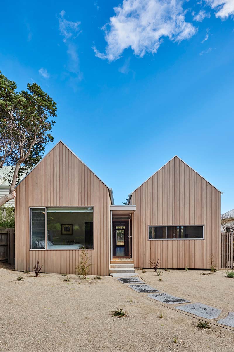 coastal gable house design - Point Lonsdale