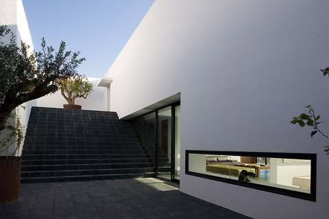 coastal-home-spain-aibs6