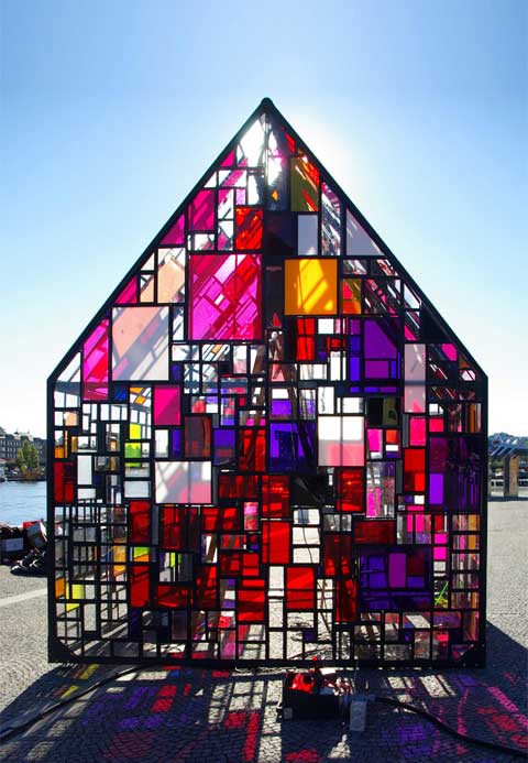 colored-glass-house-tfruin