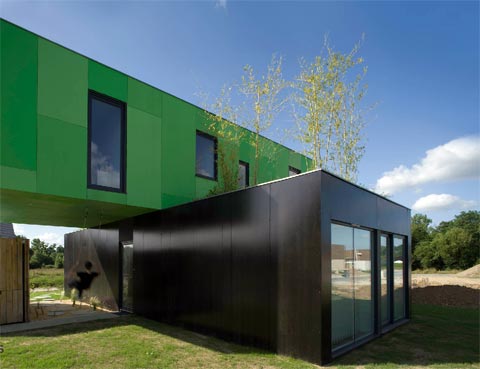 container-home-crossbox-1