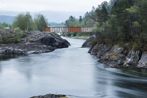 corten-bridge-no-hose3