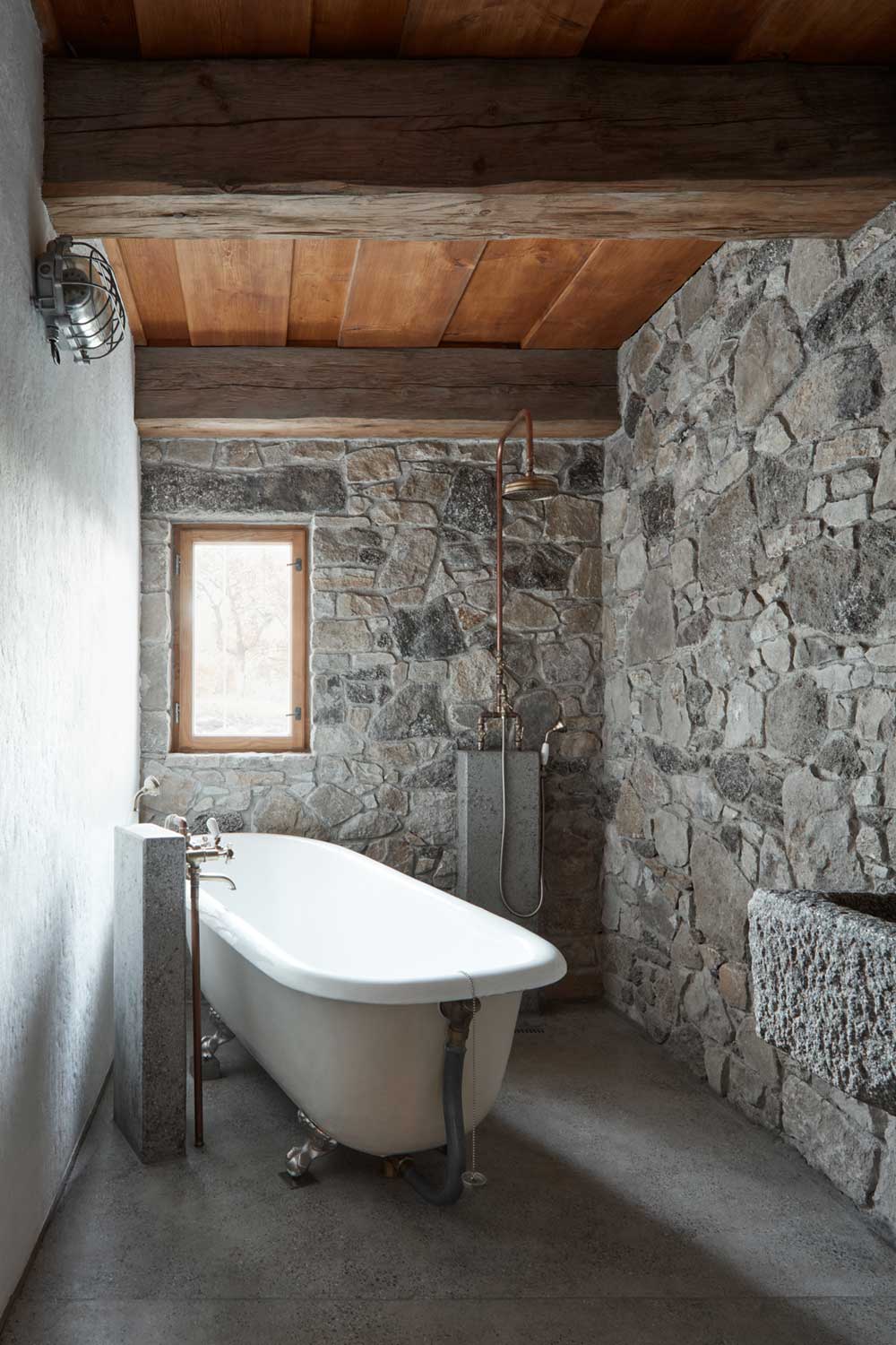 country house renovation bathtub - Country House in South Bohemia