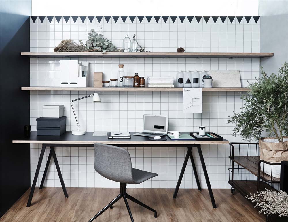 Minimal Office Work Desk