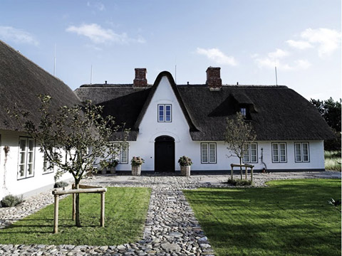 danish-island-house