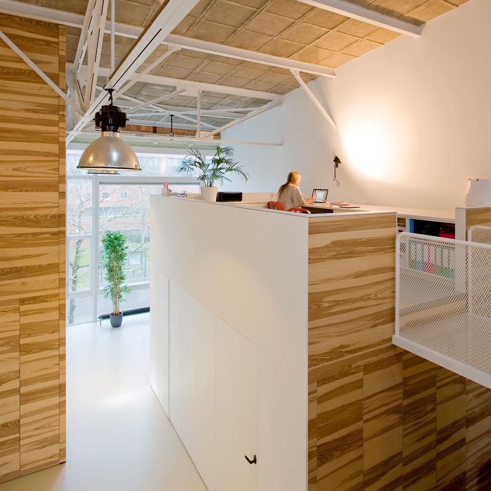 duplex loft home office - House like Village