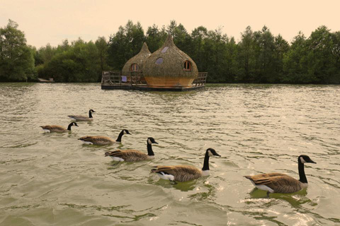 floating-cabins-cdgl-france