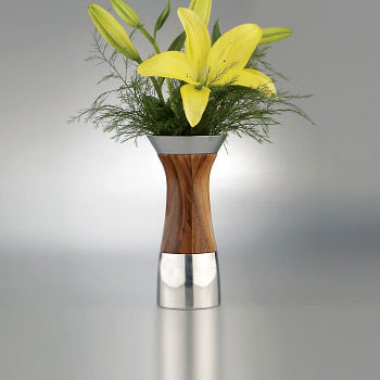 flower-vase-nambe