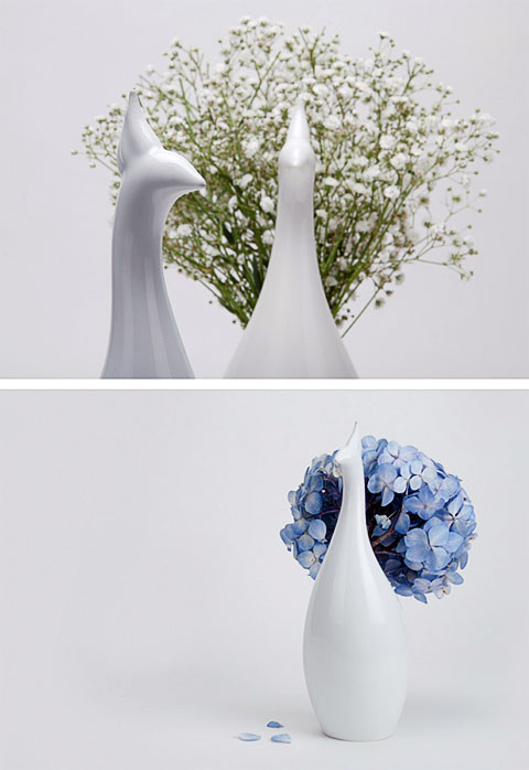 flower vase peakco 2 - Peakco vase: blooming flowers or feathers?