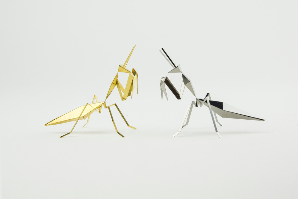 foldable-sculpture-poligon-mantis