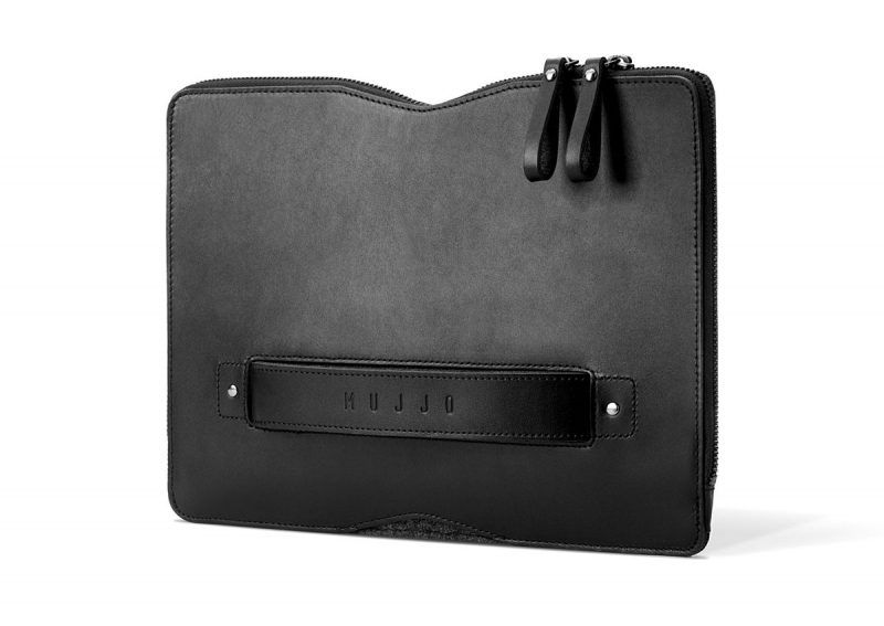 folio sleeve macbook mujjo 800x567 - Carry-On Folio Sleeve