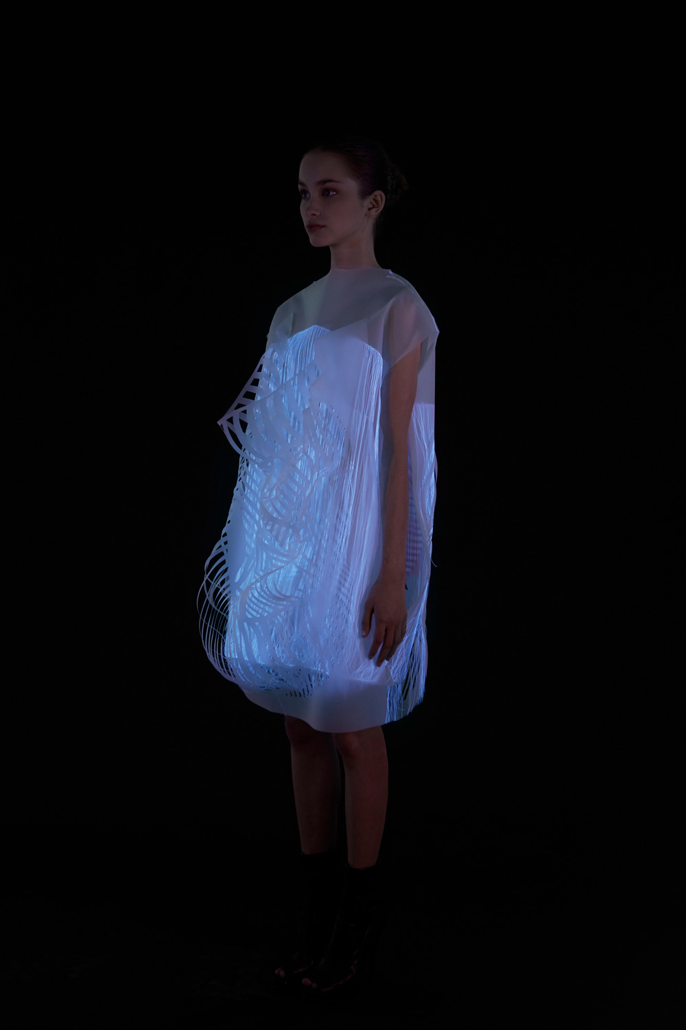 gaze-activated-dresses4