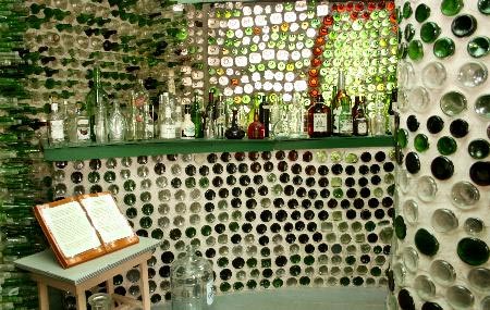 glass bottle houses t3 - Bottle Houses: The {re}cycle of Glass