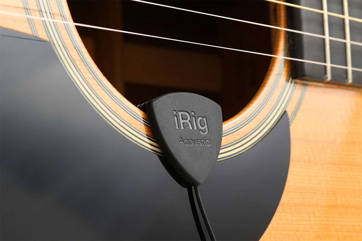 The World’s First Acoustic Guitar Mobile Microphone iRig