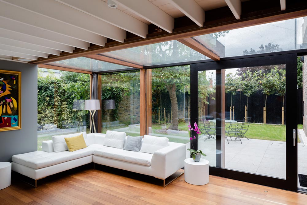 Contemporary Home Extension Transforms An Old Brick Cottage