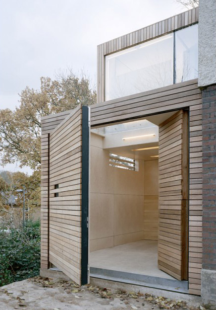 home-extension-slat-house-7