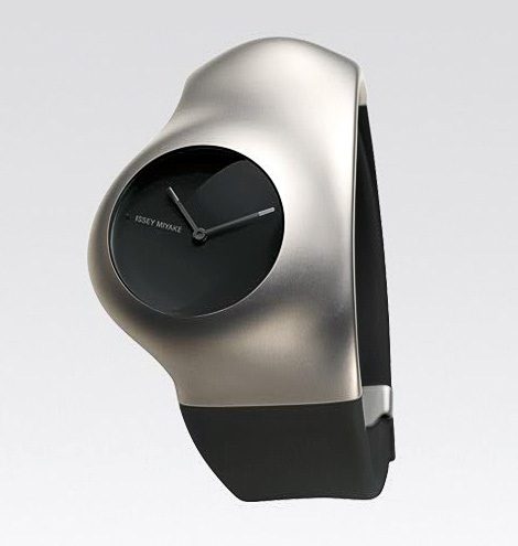 Jaime Hayon & Marc Newson timepieces at Salon QP - Watches