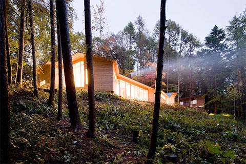 japanese-cabin-inbetween-2