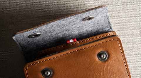 leather-wool-wallet-snap5