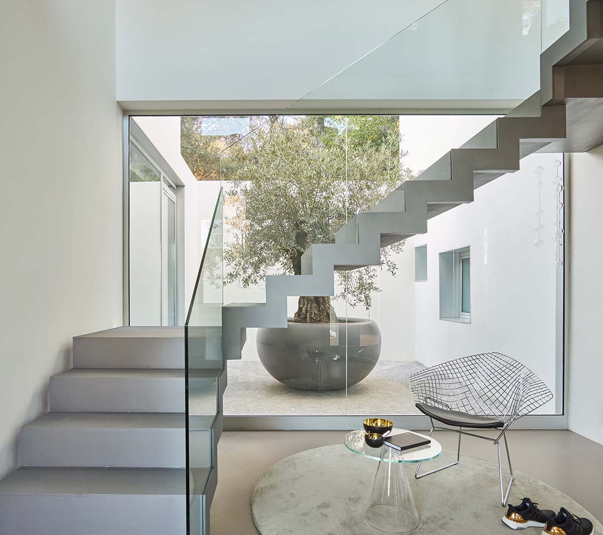 luxury home inner courtyard design - Valles House