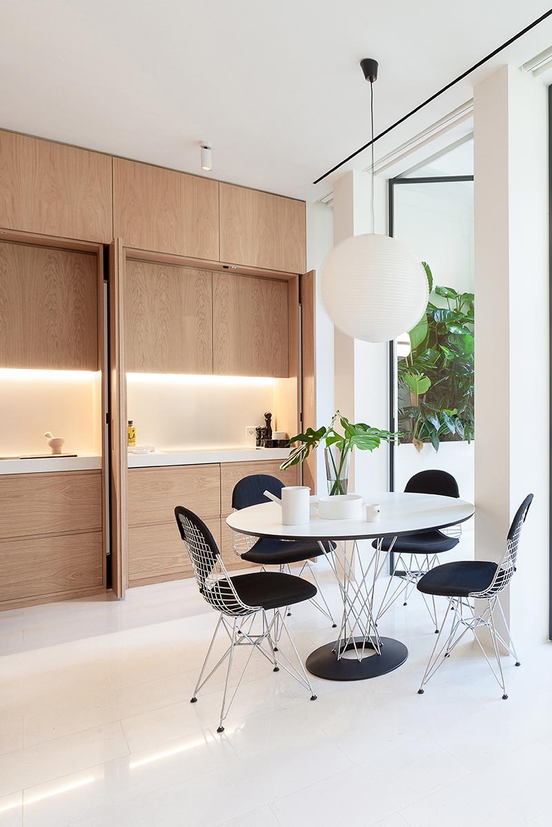 modern apartment design dining 1 - Argentona Apartment