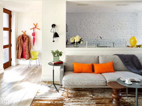 Modern Apartment: Small, Colorful & Iconic modern-apartment-design-dla