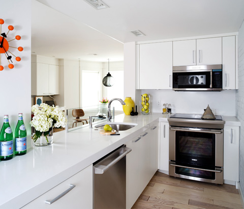 Modern Apartment: Small, Colorful & Iconic modern-apartment-design-dla3