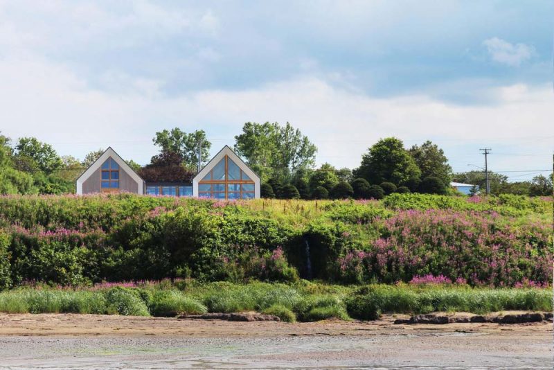 Modern Beach House In New Brunswick, Canada Wow!