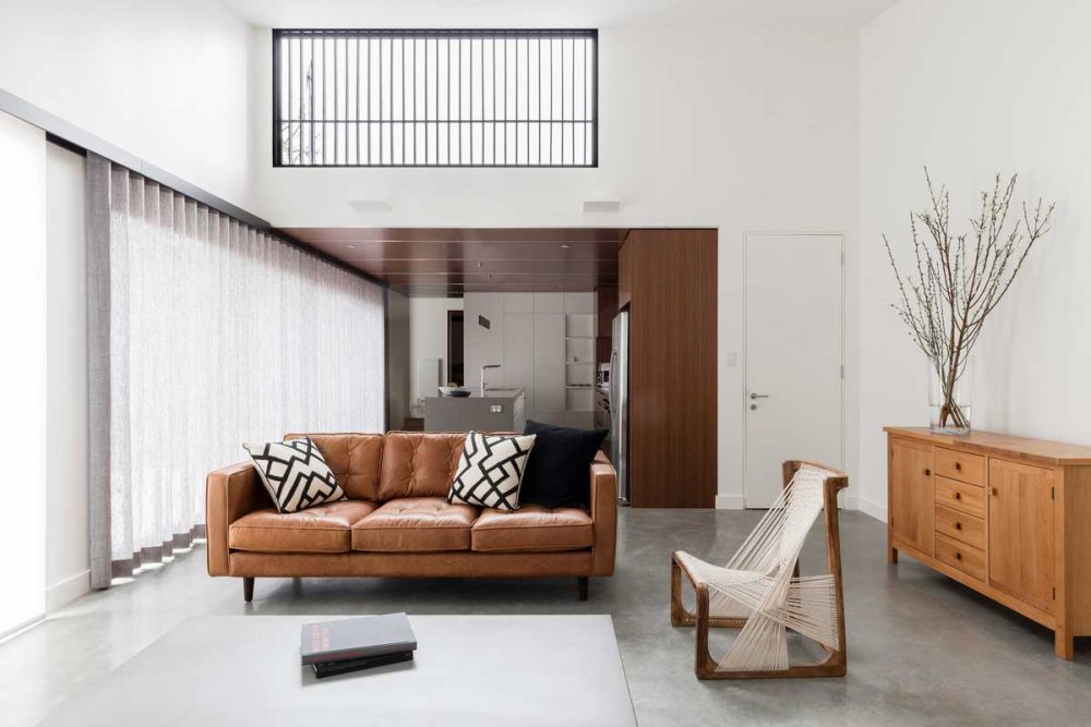 modern bungalow living room 1000x667 - Sampson House