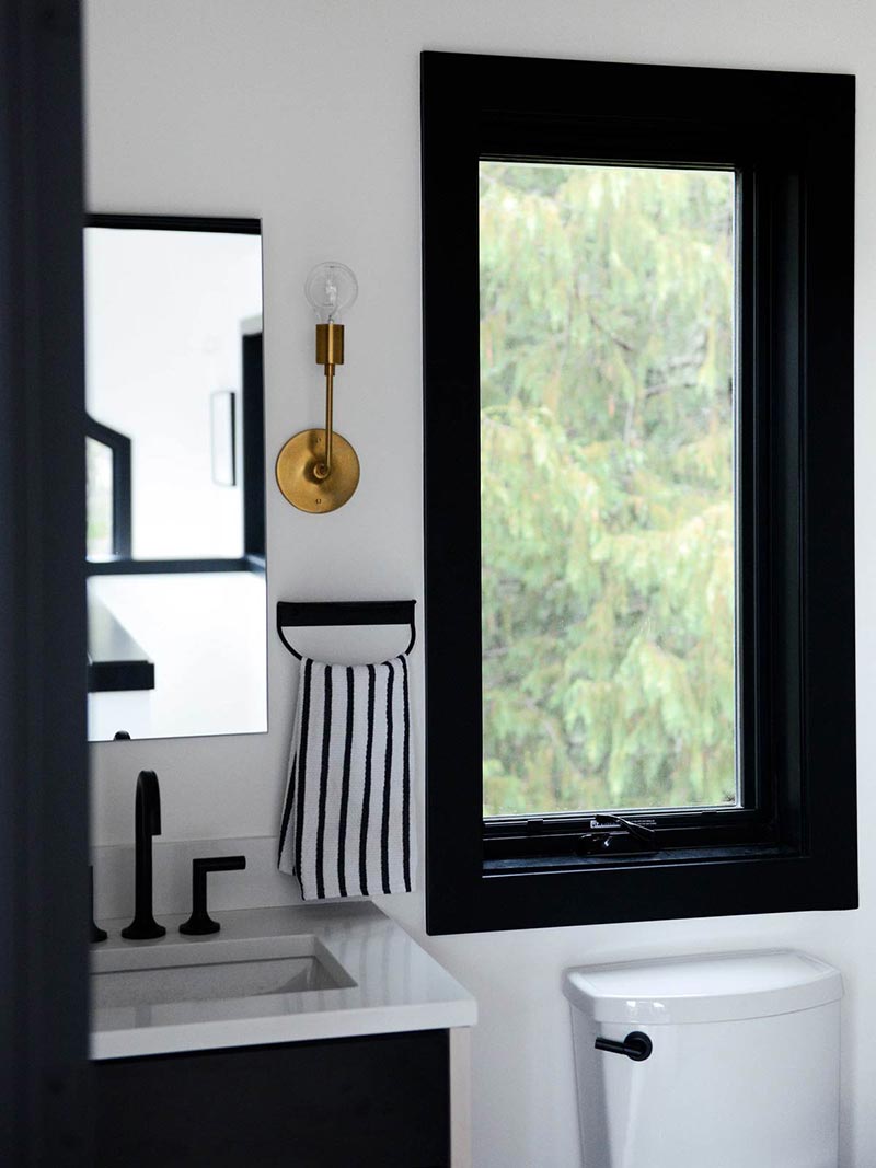 modern cabin bathroom design cw - Alpine Noir Chalet