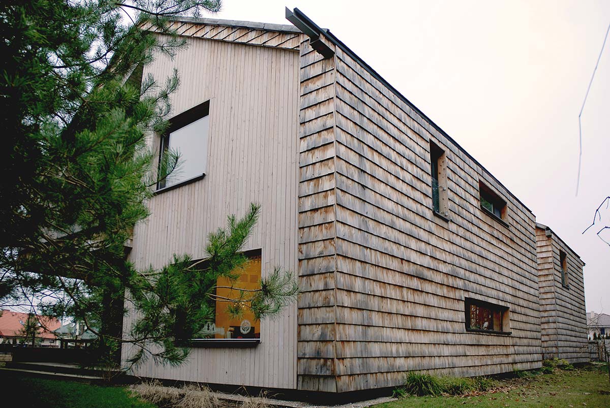 modern-cedar-house-sda4