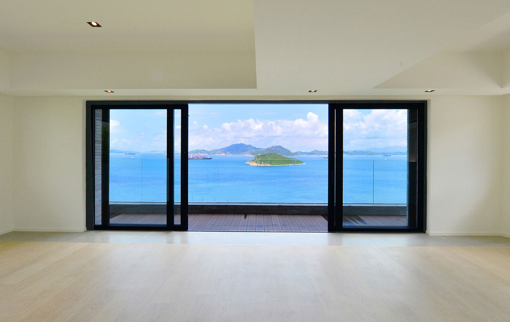 modern coastal home fak34 - The Ribbon House
