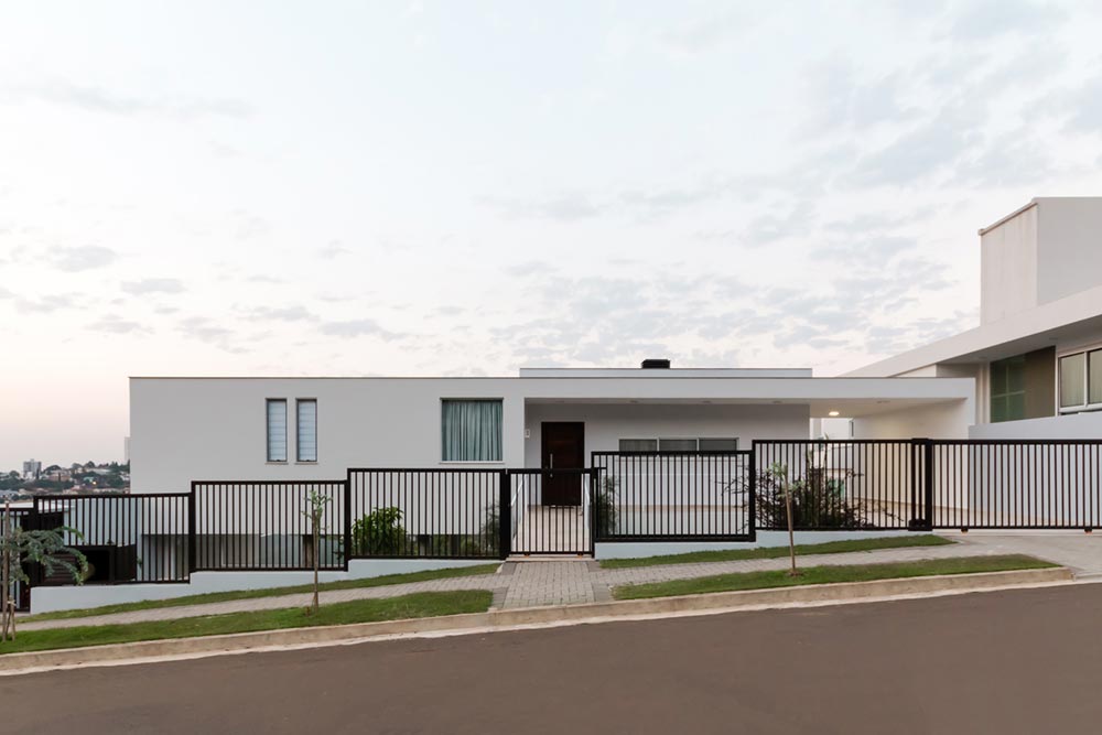 modern concrete home facade - View House