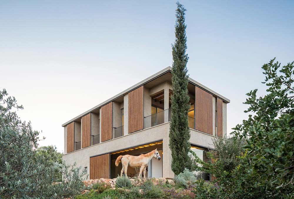 modern country house galilee 1000x677 - Residence in the Galilee