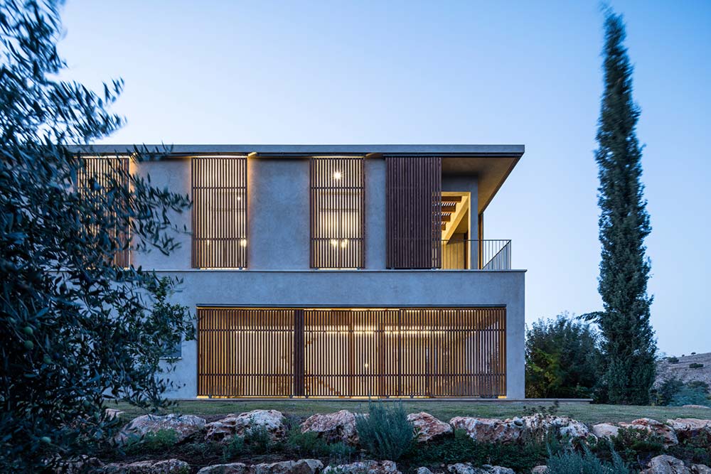 modern country house galilee shutters - Residence in the Galilee
