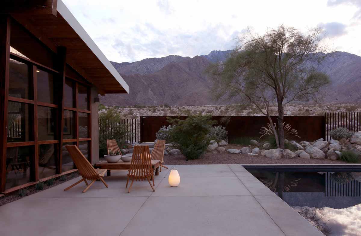 modern desert house garden hmh - Chino Canyon House