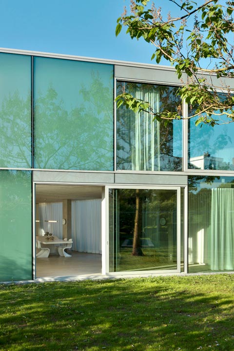 modern-glass-house-h-01