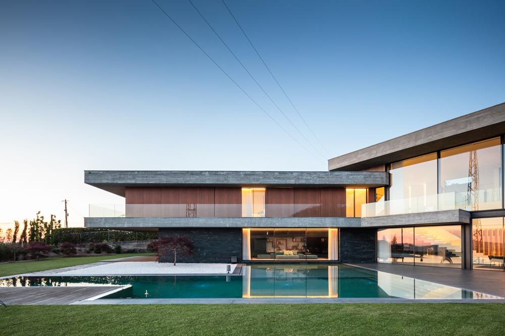 modern hillside home design pool ta - Fraiao House