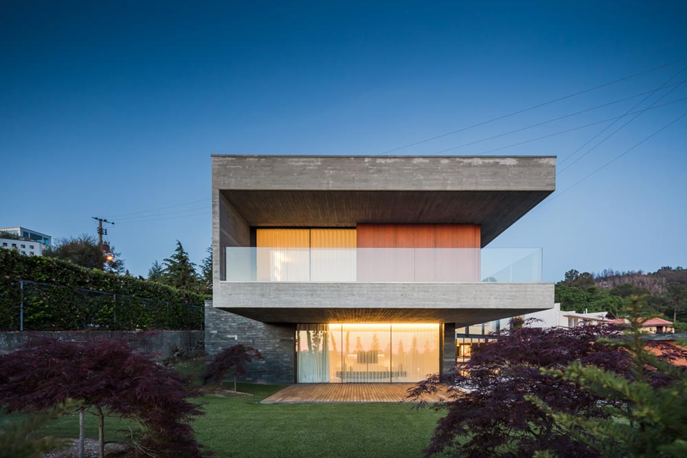 modern hillside home design terrace ta - Fraiao House