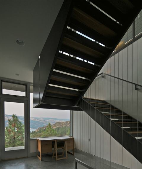 modern-hillside-home-elements13