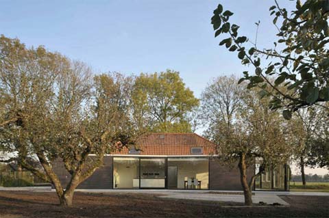 modern-home-extension-acht52