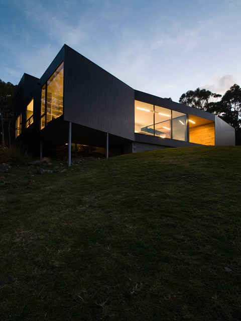 modern-house-allens-rivulet