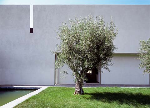 modern-house-labacaho-4