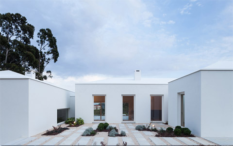 modern-house-portugal-bls1