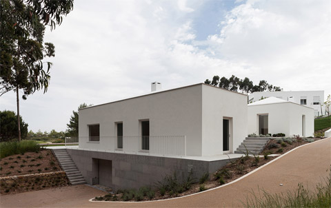 modern-house-portugal-bls9